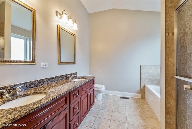 Building Photo - 3884 Wehrman Ave