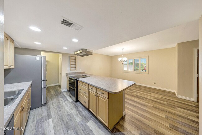 Building Photo - 3526 N 85th St