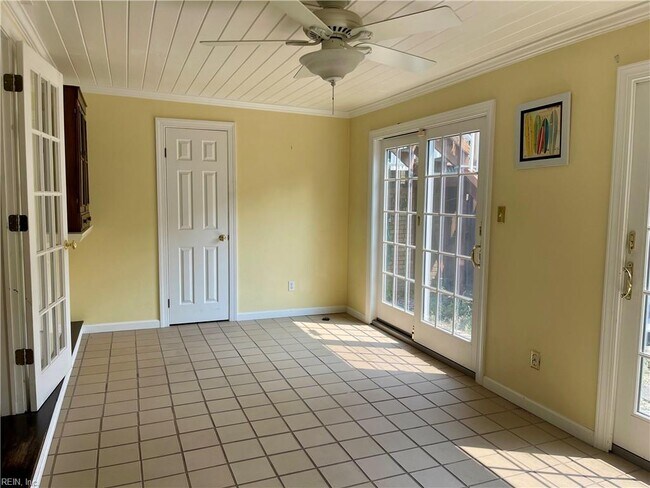 Building Photo - 2402 Whaler Ct