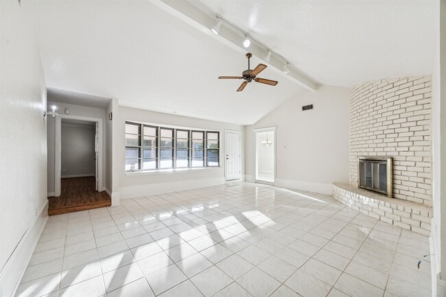 Building Photo - 5959 Beaudry Dr