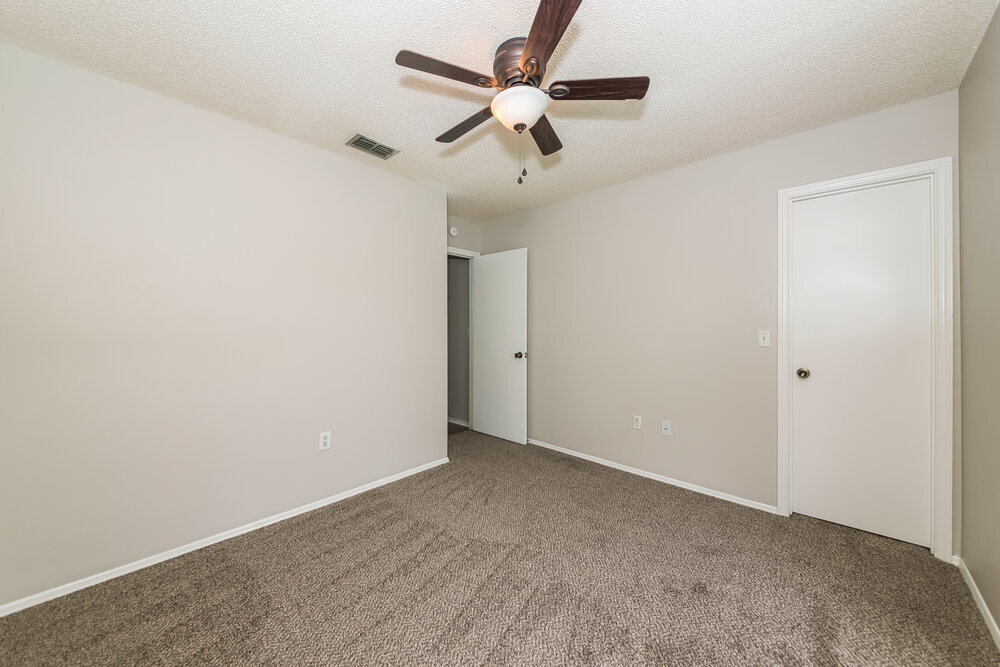 Building Photo - 3116 50th Ave Dr E
