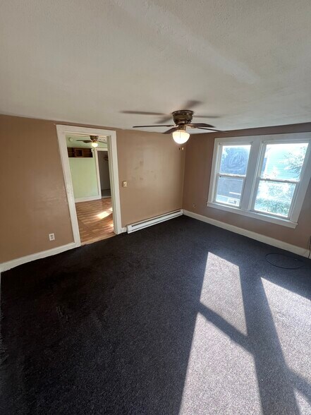 Building Photo - 132 Reed Ave