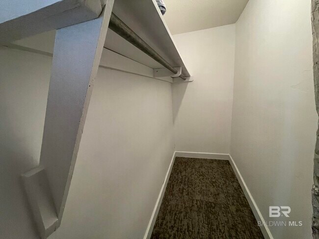 Building Photo - 6621 Purvis Rd