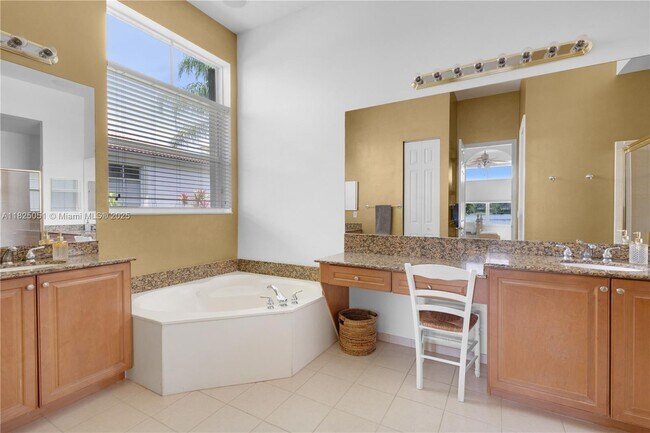 Building Photo - 11624 Hibbs Grove Dr