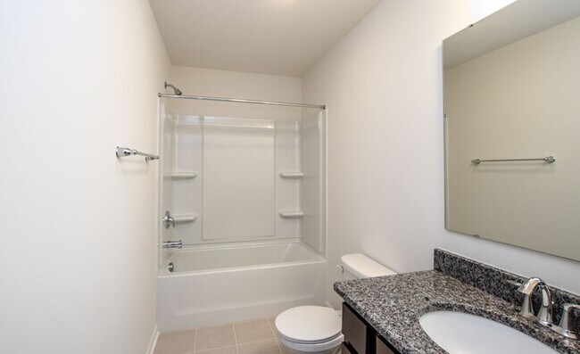 Building Photo - BEAUTIFUL 4 bedroom Single Family Home for...