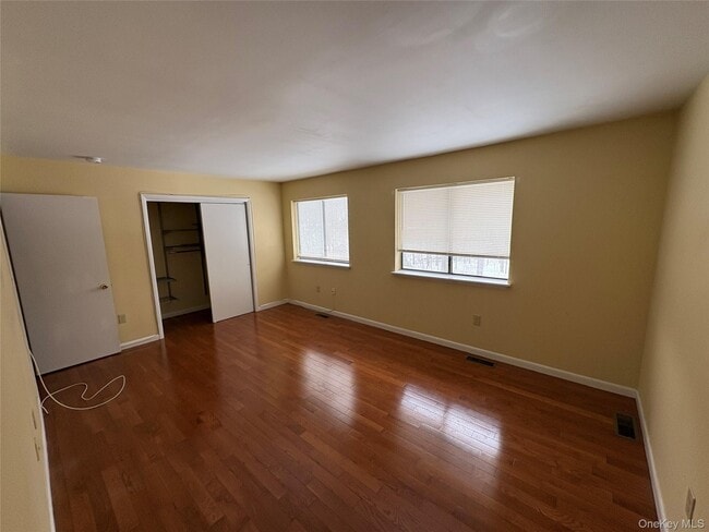 Building Photo - 5 N Aspen Rd