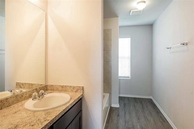 Building Photo - 1407 Mark