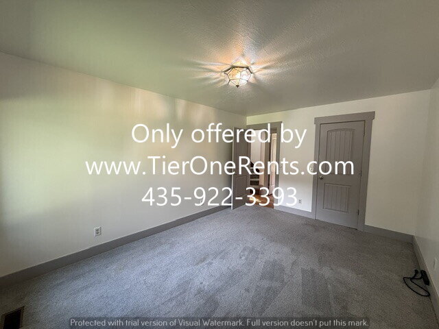 Building Photo - NO DEPOSIT option for qualified renters