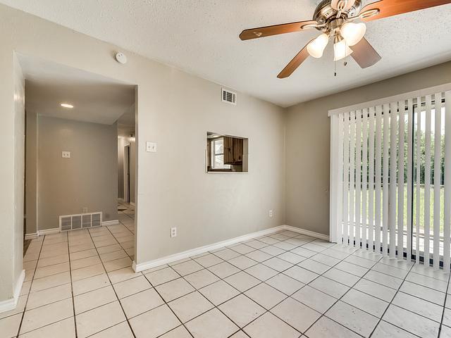 Building Photo - Eastham Ln #B