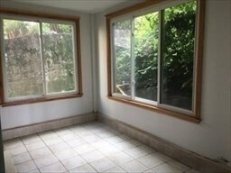 Building Photo - 19 University Rd