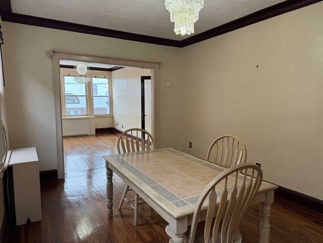 Building Photo - 13 W 27th St