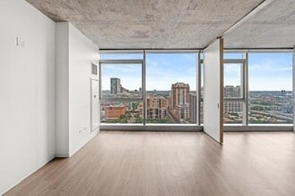Building Photo - 1409 S Wabash Ave