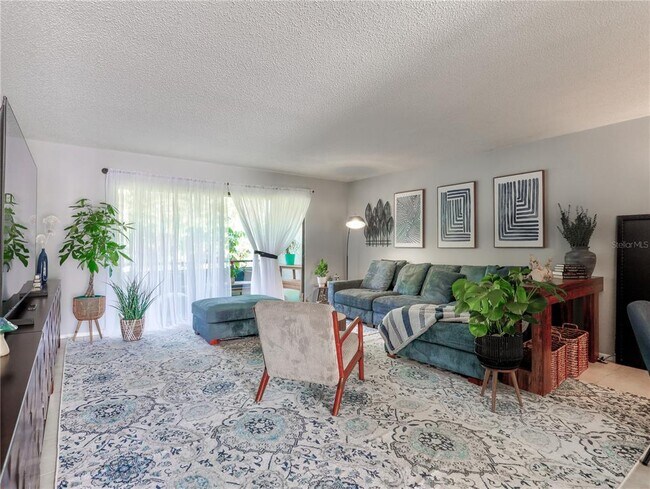 Building Photo - 133 Wild Palm Dr