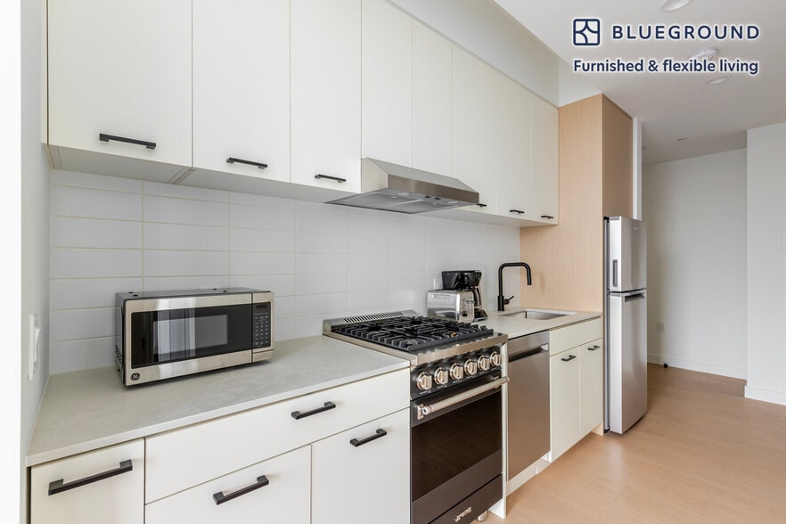 Building Photo - 11 Wharf Way