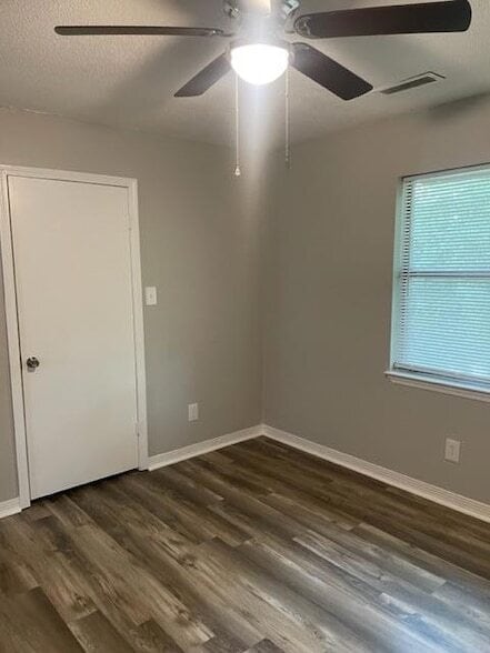 Building Photo - 4100 N Ocoee St