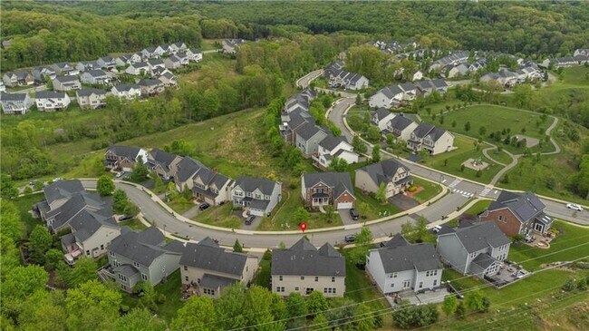 Building Photo - 207 Eddie Lewis Dr