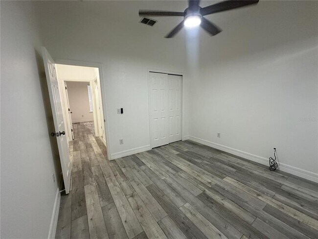 Building Photo - 1907 Cedar Arch Ln