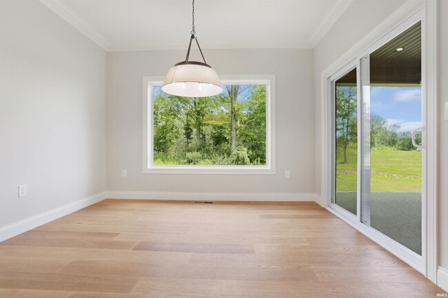 Building Photo - 4092 Cottonwood Dr