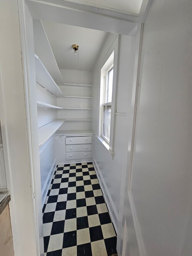 Building Photo - Harberview