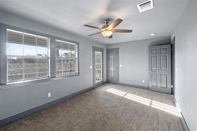 Building Photo - 38 Deer Ridge Rd