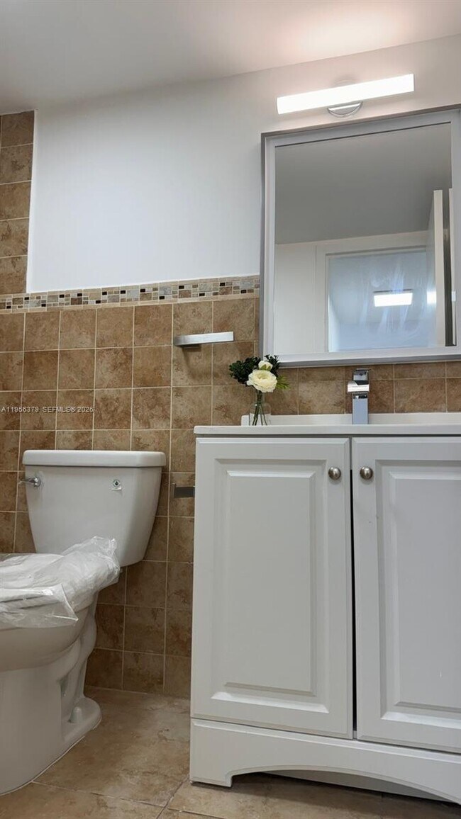 Building Photo - 200 172nd St