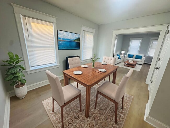 Building Photo - Rehabbed 3bd/1.5bth House with Backyard!! SECTION 8 ONLY!!