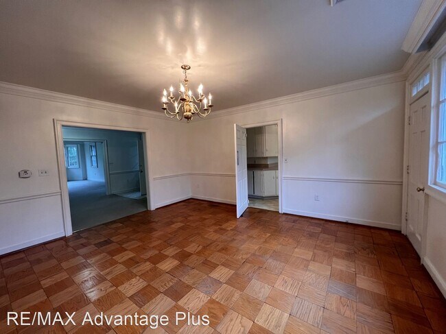 Building Photo - 3 br, 2.5 bath House - 2101 Peery Drive