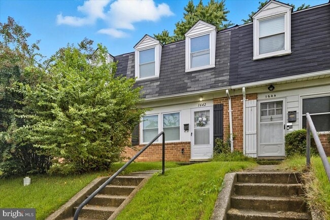 Building Photo - 1642 Wentworth Ave