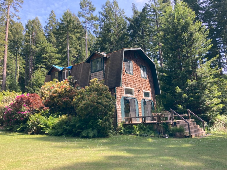 Building Photo - 90 Whittier Ln