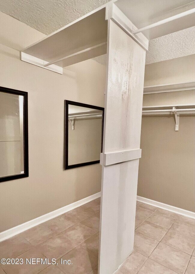 Building Photo - 8797 Como Lake Dr