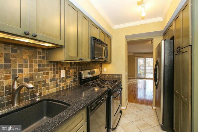 Building Photo - 153 Finale Terrace