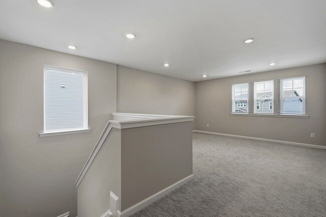 Building Photo - 313 Summer Ranch Dr