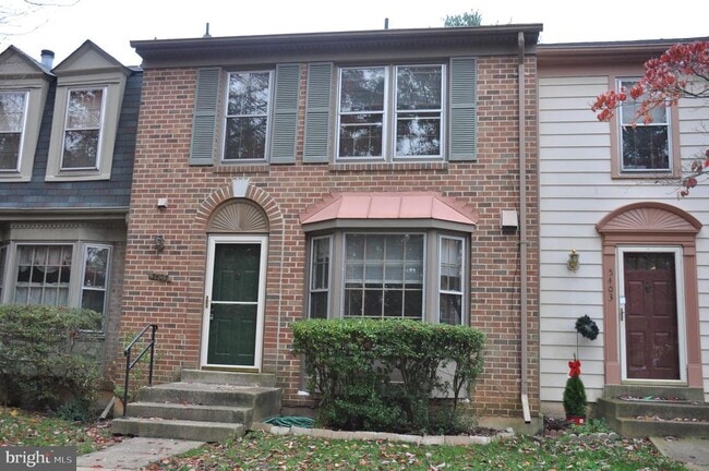 Building Photo - 5405 New London Park Dr