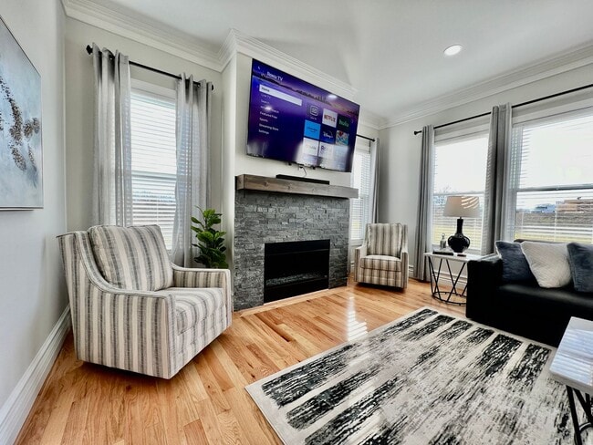 Building Photo - Luxury Home Incredible master suite Liberty Twp OH