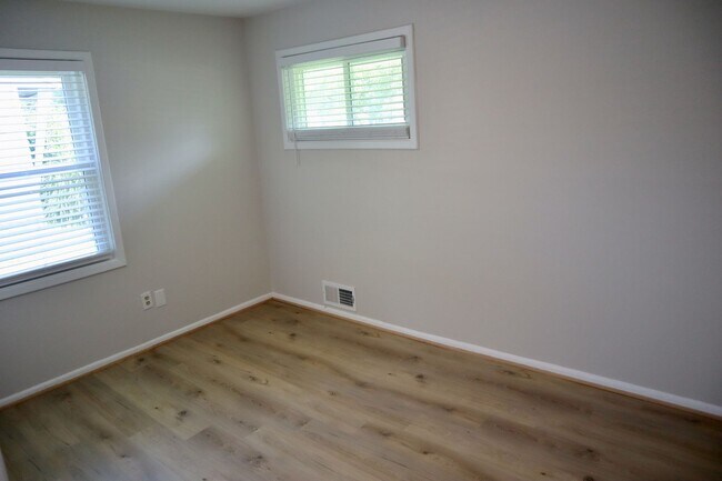 Building Photo - Lovely Single Family Home in Rockville