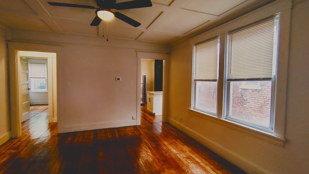 Building Photo - 2110 Howell St