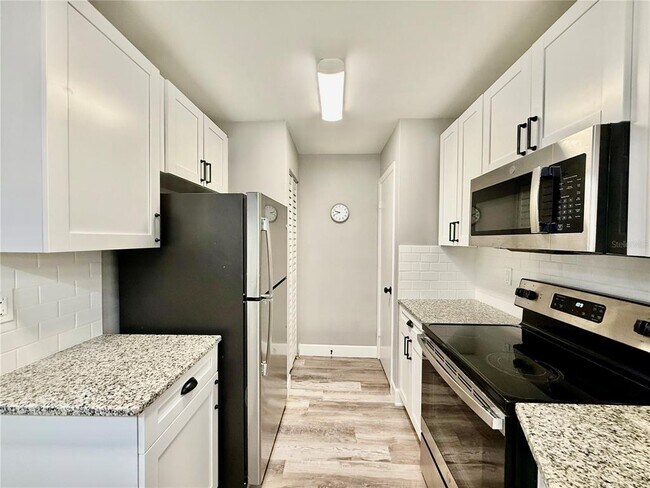 Building Photo - 3958 Dream Oak Pl