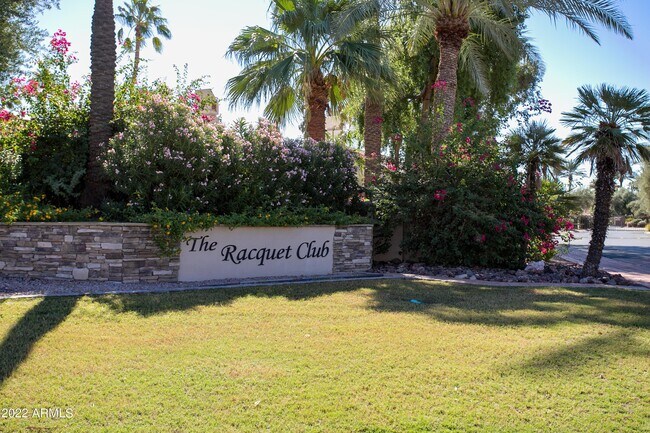 Building Photo - 9707 E Mountain View Rd