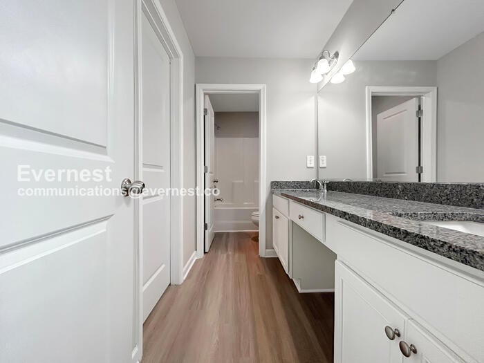 Building Photo - 1542 Persimmon Trce