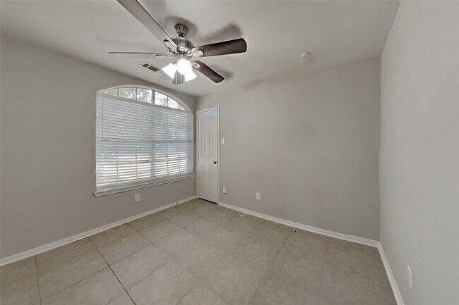 Building Photo - 20430 White Poplar Dr