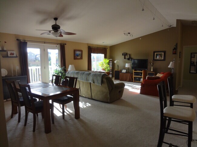 Great room + Dinning - 2275 Pinnacle Ct