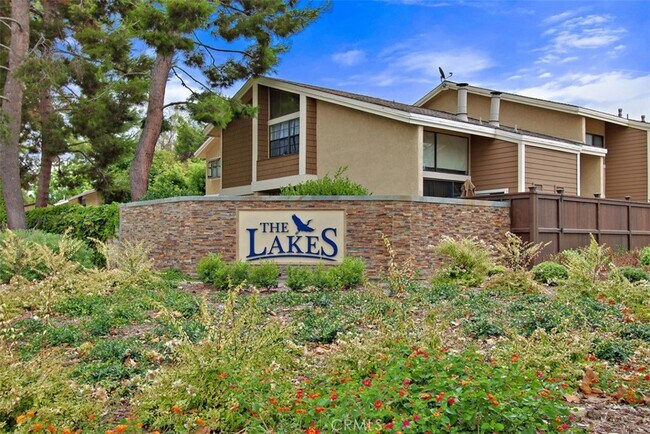 Building Photo - 80 Lakepines-