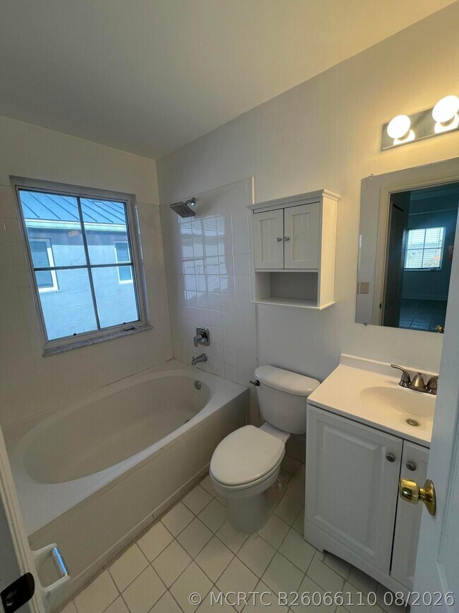 Building Photo - 2137 Shoma Dr