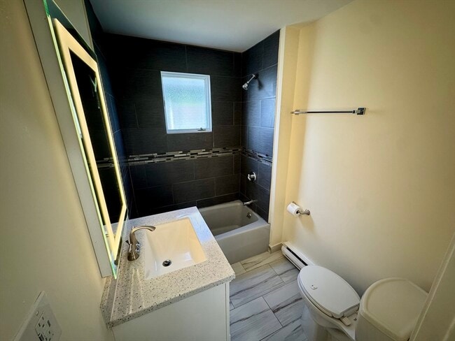 Building Photo - 55 Myrtle St