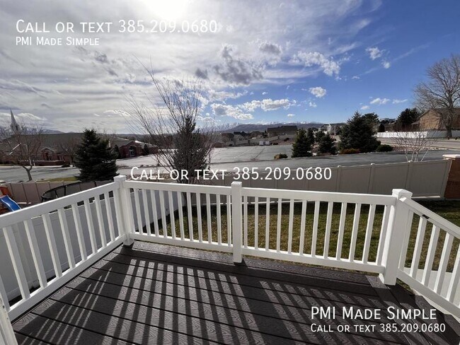 Building Photo - 3193 N Meadow View Dr