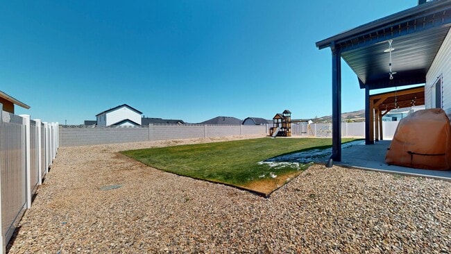 Building Photo - 4 Bedroom Home with 3 Car Garage in Enoch