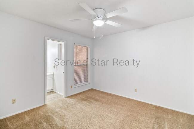 Building Photo - 3033 N 37th St