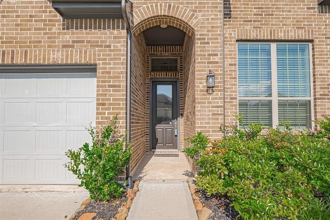 Building Photo - 15819 Glascorri Dr