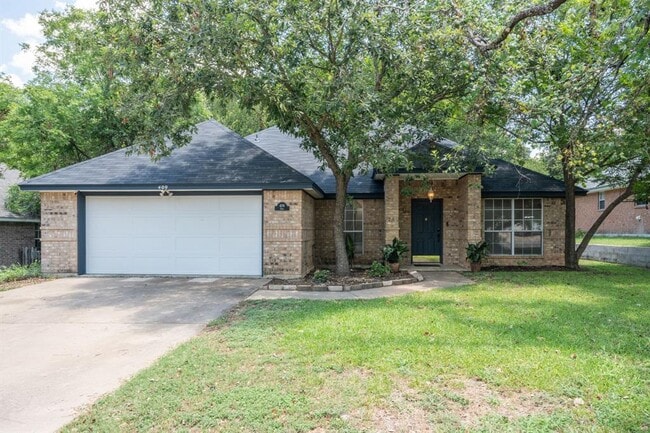 Building Photo - 409 Gina Dr