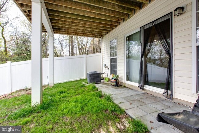 Building Photo - 7599 Taunton Ct